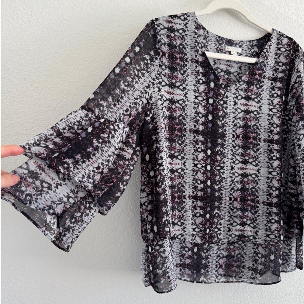 Est. 1946 Womens Snake Print Chiffon V-Neck Tiered Ruffle Sleeve Top M Lagenlook